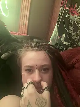 darlingvicuous online show from March 24, 2026, 2:49 am