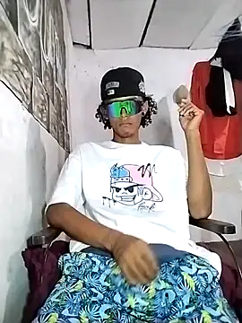 spittermasterpig1 online show from March 20, 2026, 4:12 pm