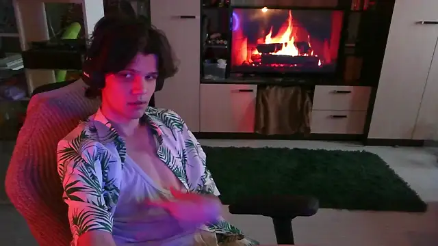 Snapshot of Lucius_Mo chatting on April 5, 2026, 2:58 pm Lucius Mo online show from April 5, 2026, 2:58 pm