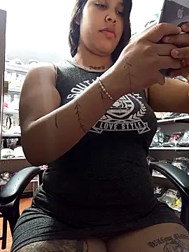 venuslaferte  online show from March 26, 2026, 11:38 am