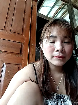 Snapshot of -Bangi- chatting on April 21, 2026, 1:42 am -Bangi- online show from April 21, 2026, 1:42 am