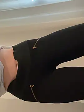 Misss 19 online show from April 14, 2026, 2:12 pm