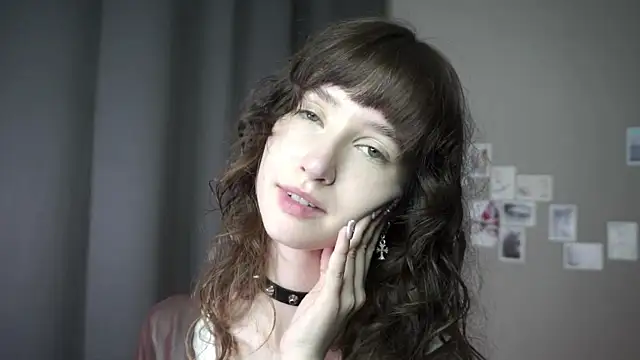 DellaLeck online show from May 10, 2026, 7:52 pm