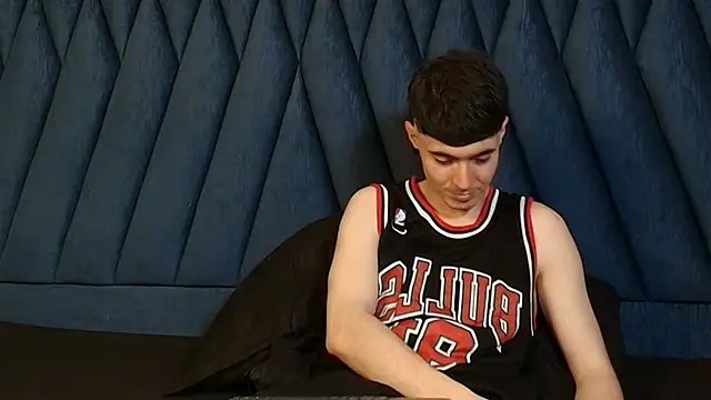 Snapshot of lio____ chatting on April 2, 2026, 3:26 am lio online show from April 2, 2026, 3:26 am