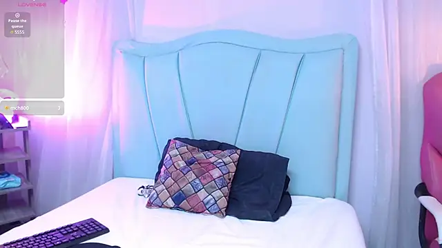 stefycute7 online show from May 6, 2026, 10:48 pm