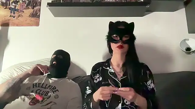 SilentScreamsVan- online show from April 18, 2026, 8:53 pm