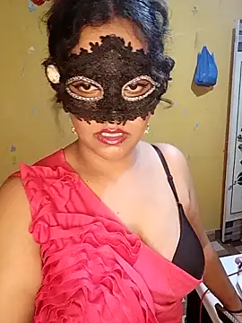 Snapshot of Crushme_cpl chatting on June 12, 2026, 7:46 pm Crushme cpl online show from June 12, 2026, 7:46 pm