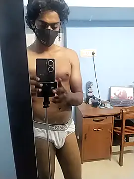 Snapshot of Igcholebhature_lovee chatting on April 18, 2026, 12:53 pm Igcholebhature lovee online show from April 18, 2026, 12:53 pm