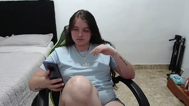 Queen Val369 online show from June 5, 2026, 2:40 am