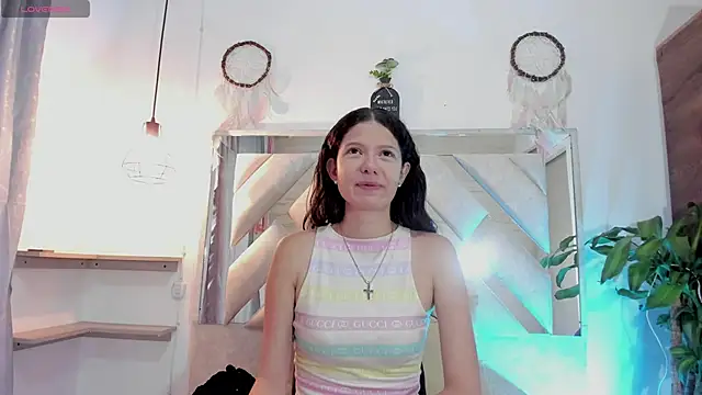 sofy bonnet1 online show from April 23, 2026, 11:42 am