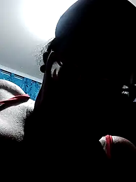 sexymomsn online show from March 26, 2026, 5:13 am