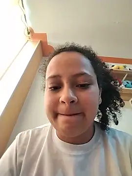 Sofia Alane online show from May 17, 2026, 1:51 pm