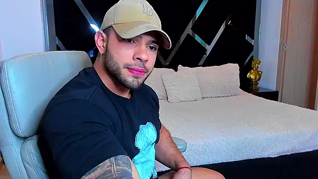 Raytorres online show from April 3, 2026, 8:18 pm