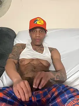 PHAT FTM KLIT87 online show from May 15, 2026, 11:34 pm