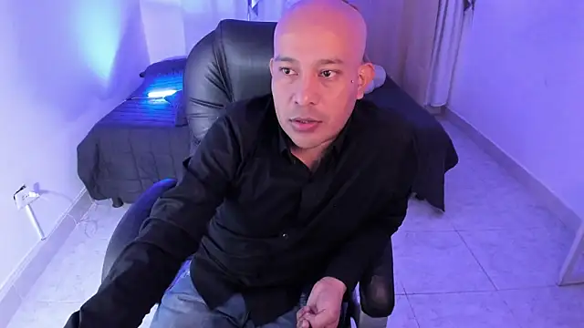 Snapshot of Takumii_boy chatting on March 22, 2026, 5:33 am Takumii boy online show from March 22, 2026, 5:33 am