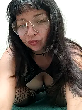 Snapshot of LisaMargo chatting on June 19, 2026, 4:00 pm LisaMargo online show from June 19, 2026, 4:00 pm