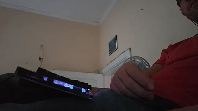 Sueliton2 online show from April 7, 2026, 7:03 pm