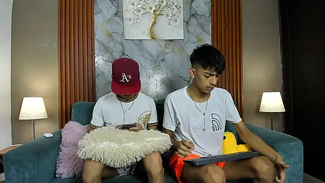 Snapshot of PINKY_BOYS1 chatting on March 23, 2026, 1:15 pm PINKY BOYS1 online show from March 23, 2026, 1:15 pm