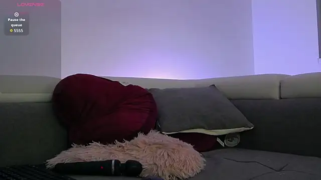 loveKyliee online show from April 7, 2026, 11:15 pm
