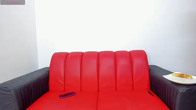 Latinhot couple3 online show from April 4, 2026, 1:41 pm