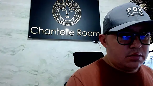 maximo daddy online show from May 17, 2026, 1:07 pm