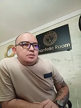 maximo daddy online show from May 25, 2026, 4:57 pm