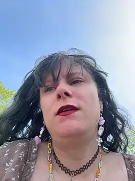 mango-kitty online show from June 2, 2026, 7:38 pm