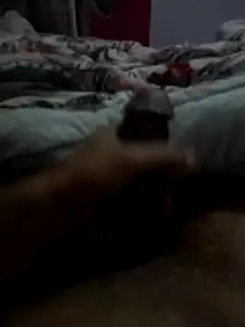 Snapshot of Alimohamed08 chatting on March 23, 2026, 11:42 pm Alimohamed08 online show from March 23, 2026, 11:42 pm