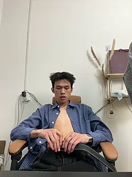 zzzzppp3 online show from April 29, 2026, 8:18 am