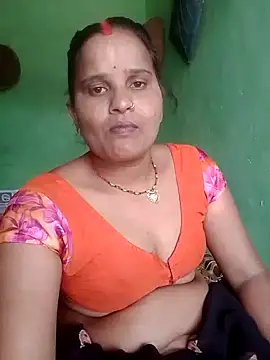 Shivani09900 online show from June 5, 2026, 5:25 am