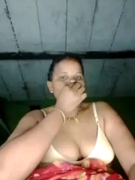 Shivani09900 online show from June 26, 2026, 7:29 pm