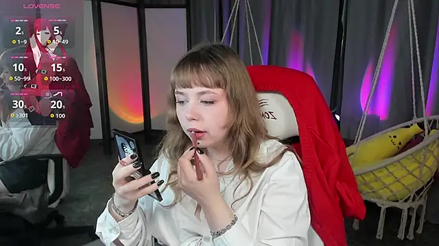 LeonaHicks online show from May 15, 2026, 5:58 am