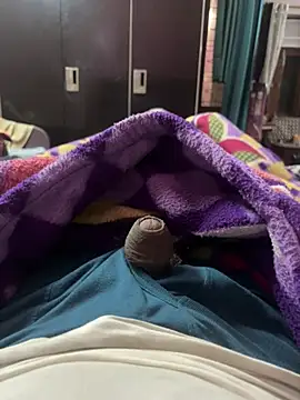 SingleBoy66666 online show from April 9, 2026, 7:52 pm
