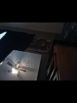 wesstfine online show from April 6, 2026, 10:22 pm