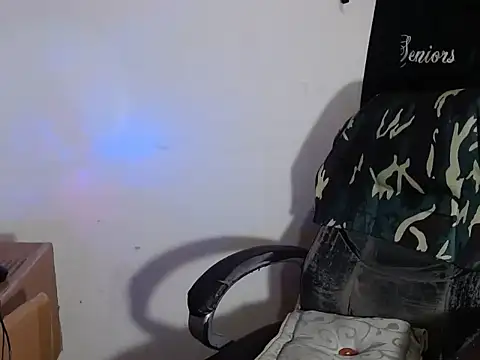 SexyboyHot2000 online show from April 23, 2026, 10:56 pm