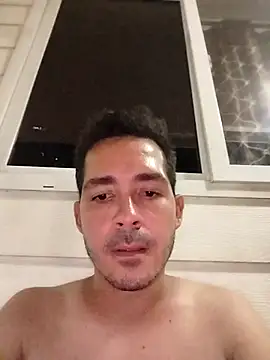 Gabriel leon33 online show from April 15, 2026, 3:57 am