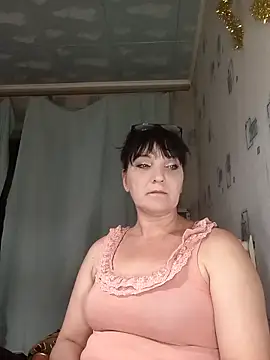 Snapshot of Milashkaqw chatting on March 25, 2026, 10:05 pm Milashkaqw online show from March 25, 2026, 10:05 pm