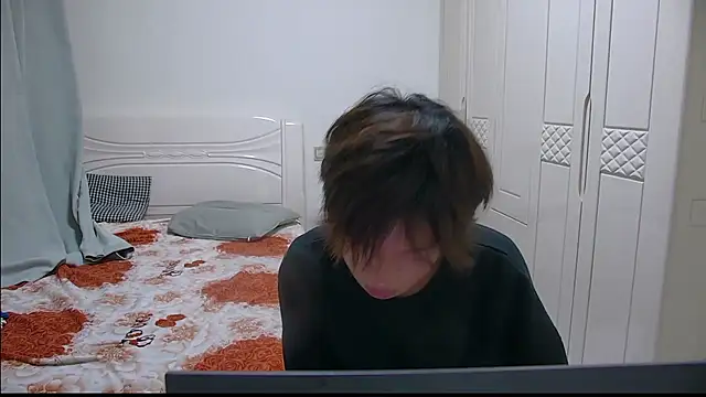 buding-001 online show from March 29, 2026, 2:33 am