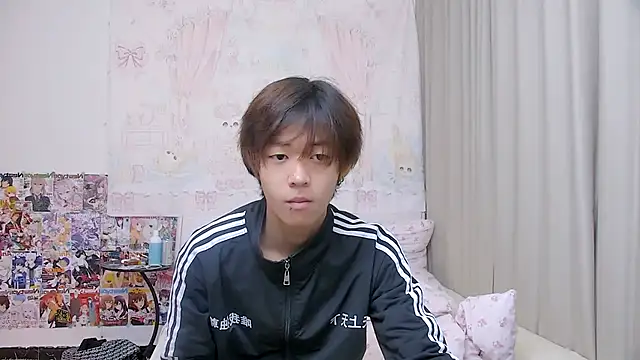 buding-001 online show from April 28, 2026, 5:12 am
