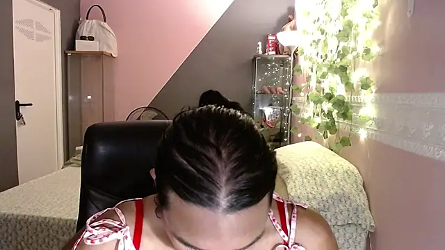 Snapshot of choquitolove1 chatting on April 5, 2026, 1:14 am choquitolove1 online show from April 5, 2026, 1:14 am