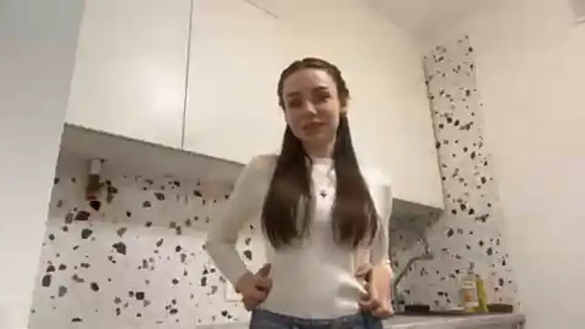 Snapshot of SlippyEngine chatting on March 25, 2026, 5:30 pm SlippyEngine online show from March 25, 2026, 5:30 pm