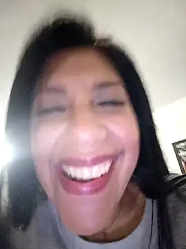 SamanthaRosse01  online show from April 2, 2026, 2:53 am