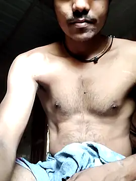 Snapshot of luck00y chatting on May 15, 2026, 1:01 am luck00y online show from May 15, 2026, 1:01 am