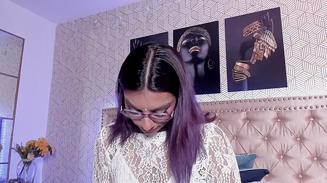 Snapshot of ValeAlvarez_ chatting on April 10, 2026, 3:50 pm ValeAlvarez online show from April 10, 2026, 3:50 pm
