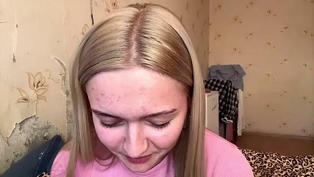 Snapshot of Sophia_Blonde chatting on April 16, 2026, 2:18 pm Sophia Blonde online show from April 16, 2026, 2:18 pm