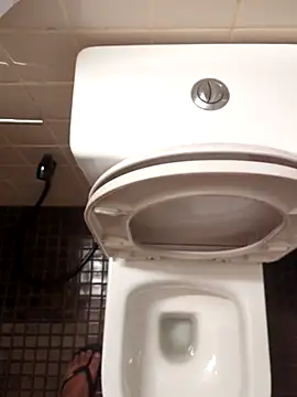 Snapshot of ceylondilf chatting on March 24, 2026, 7:41 pm ceylondilf online show from March 24, 2026, 7:41 pm