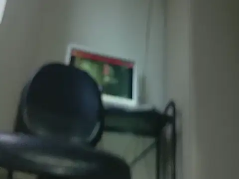 frneto04 online show from April 5, 2026, 7:44 pm