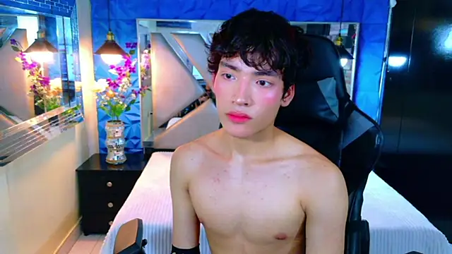 IsaacNovaa online show from March 28, 2026, 7:13 pm