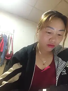 Snapshot of he-se-kin chatting on March 30, 2026, 12:44 am he-se-kin online show from March 30, 2026, 12:44 am