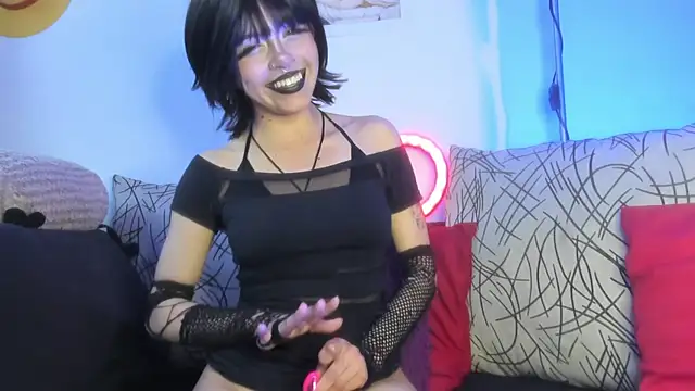 Nyxara- online show from May 21, 2026, 10:28 pm